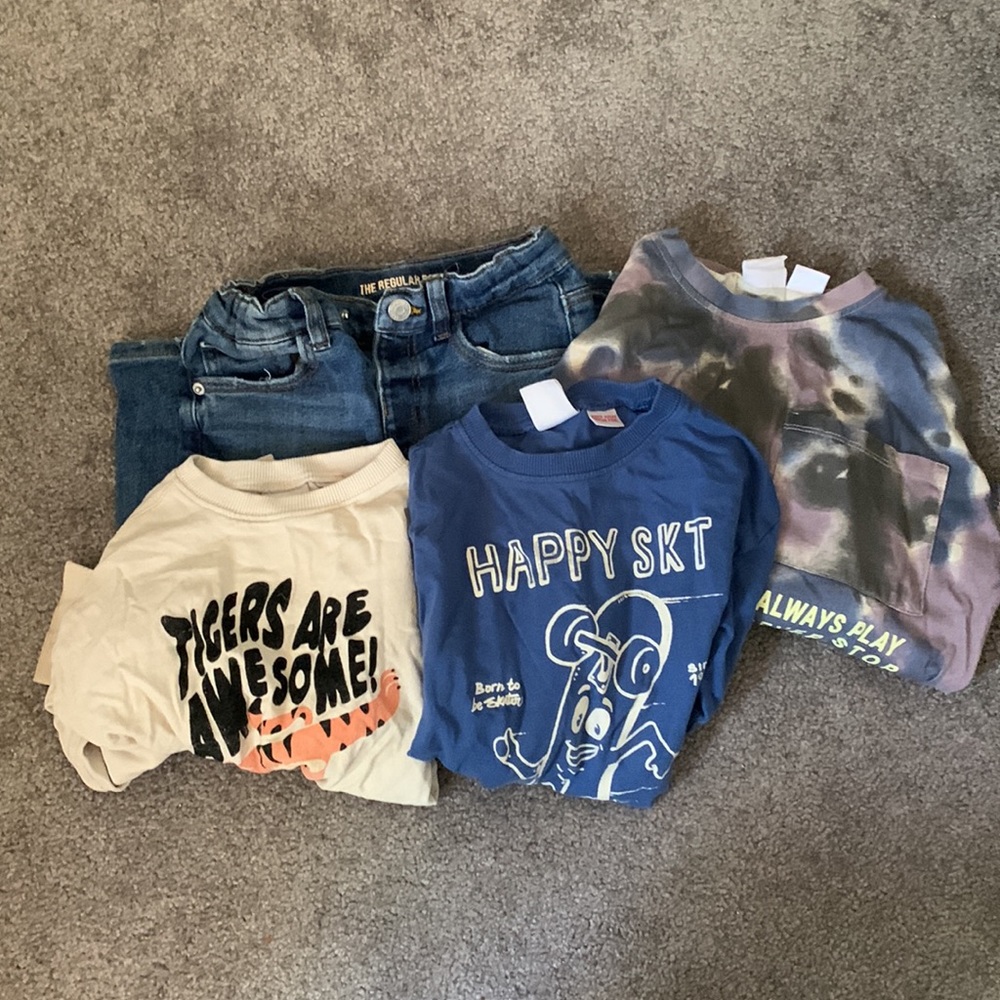 3 Zara boys long sleeve shirts 3-4years and 1 pair of jeans 3-4